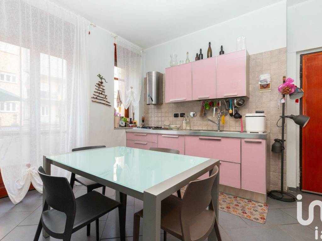 appartamento in vendita a Torino in zona Parella