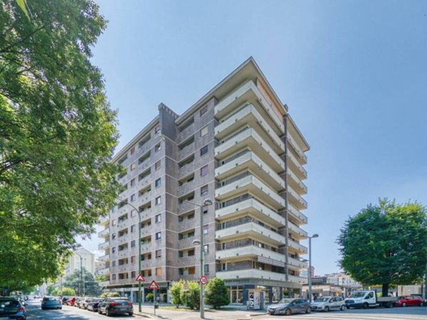 appartamento in vendita a Torino in zona Regio Parco