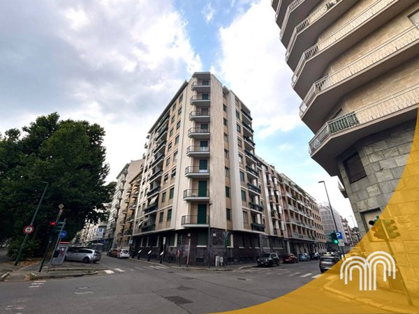 appartamento in vendita a Torino in zona Cit Turin