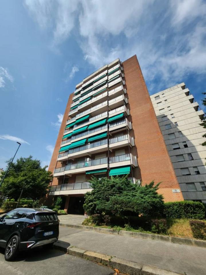 appartamento in vendita a Torino in zona Mirafiori Nord