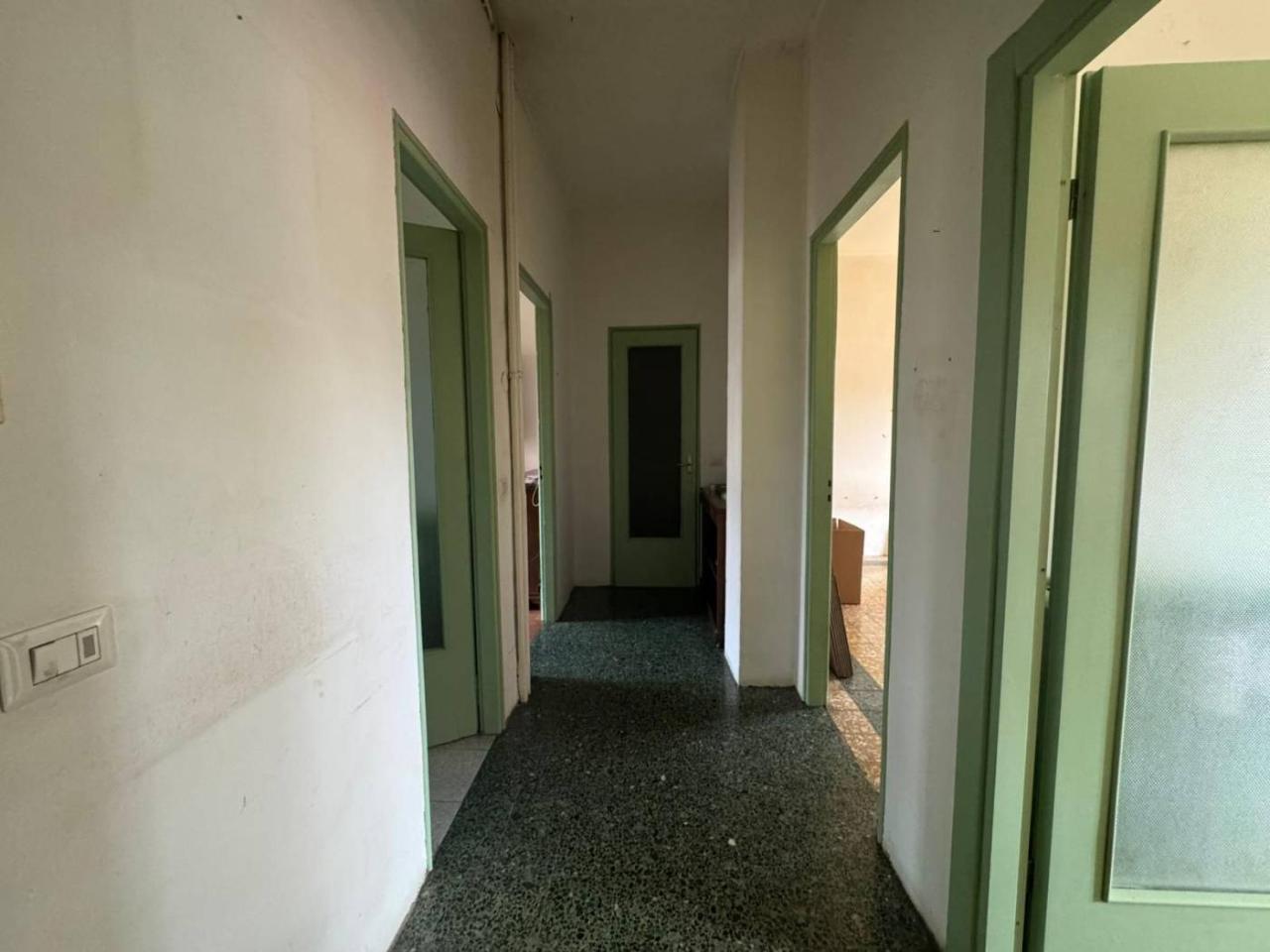 appartamento in vendita a Torino in zona Borgata Vittoria