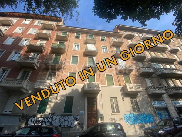 appartamento in vendita a Torino in zona Cenisia