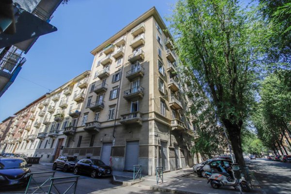 appartamento in vendita a Torino in zona San Salvario