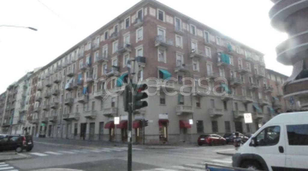 ufficio in vendita a Torino in zona Millefonti