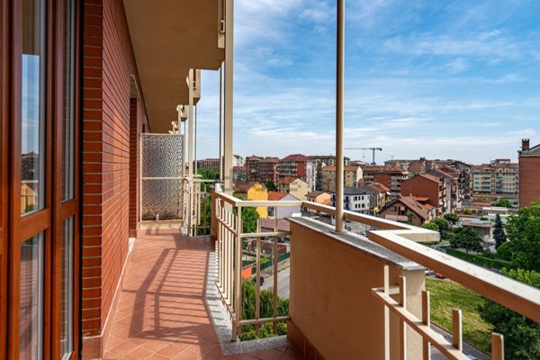 appartamento in vendita a Torino in zona Mirafiori Nord