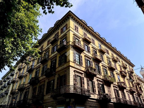 appartamento in vendita a Torino in zona Le Basse