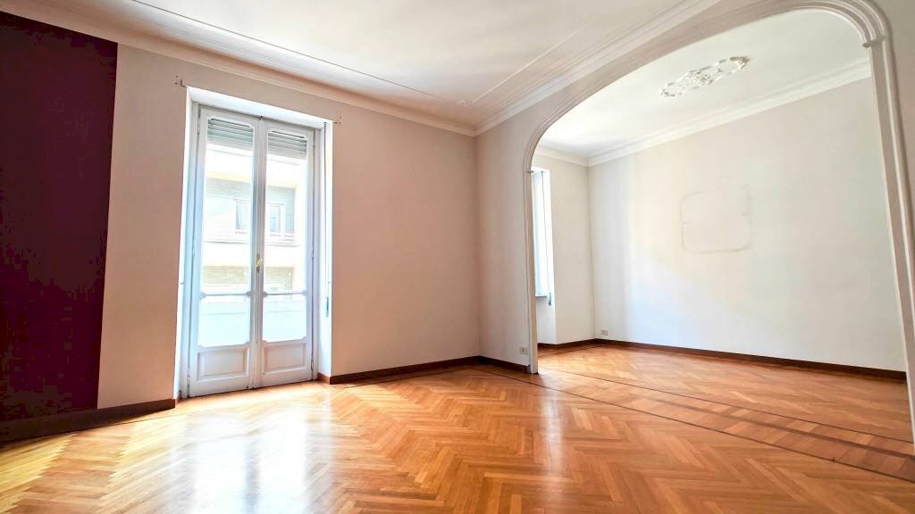 appartamento in vendita a Torino in zona Cit Turin