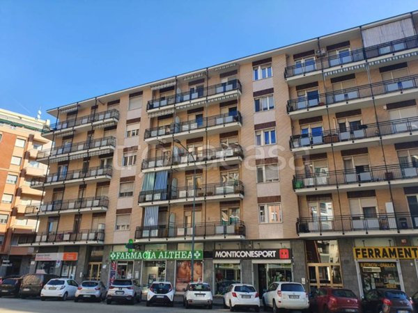 appartamento in vendita a Torino in zona Santa Rita