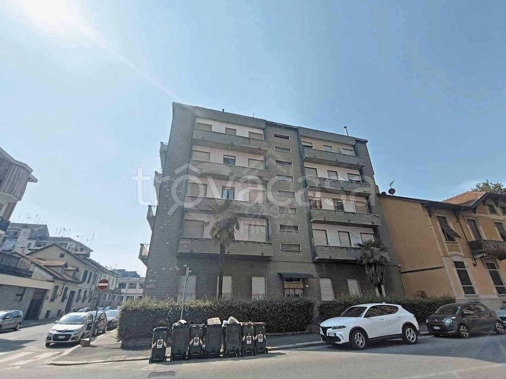appartamento in vendita a Torino in zona Aurora
