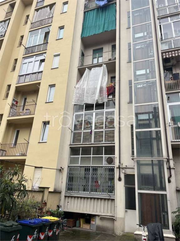 appartamento in vendita a Torino in zona Lingotto