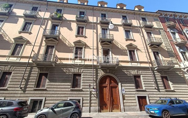 appartamento in vendita a Torino in zona Crocetta