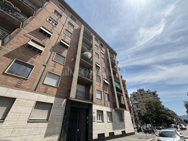 appartamento in vendita a Torino in zona Cit Turin
