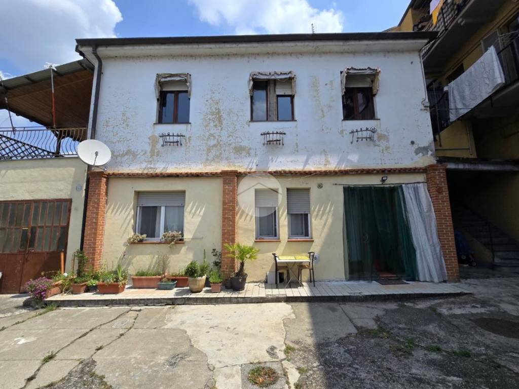 appartamento in vendita a Torino in zona Barca