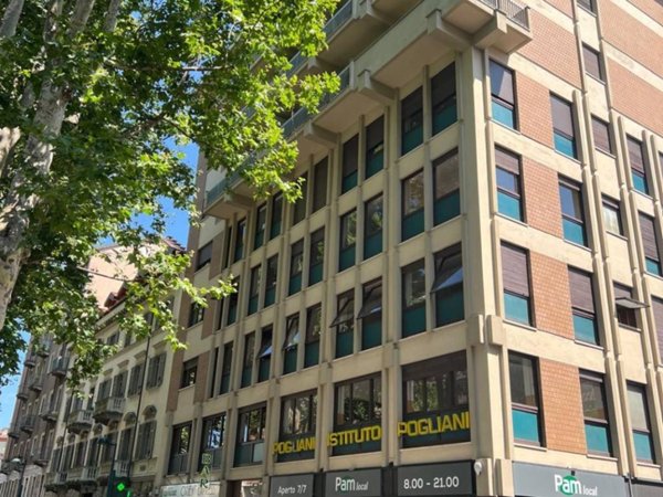ufficio in vendita a Torino in zona Cit Turin