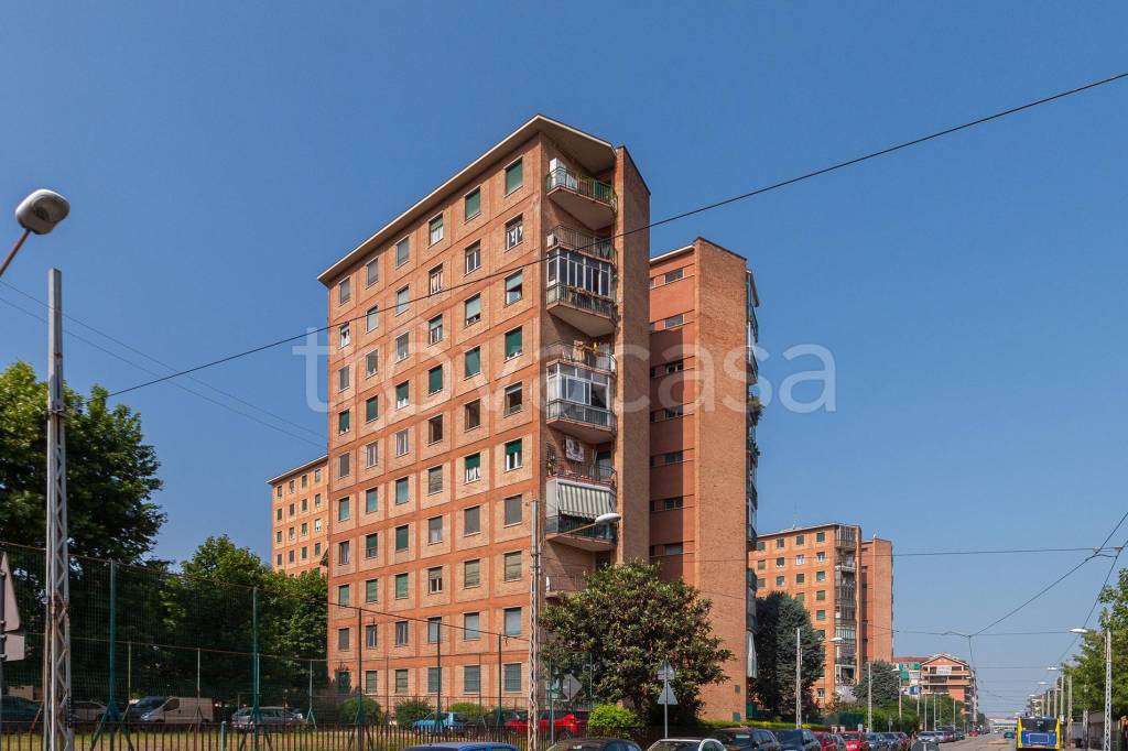 appartamento in vendita a Torino in zona Borgata Vittoria