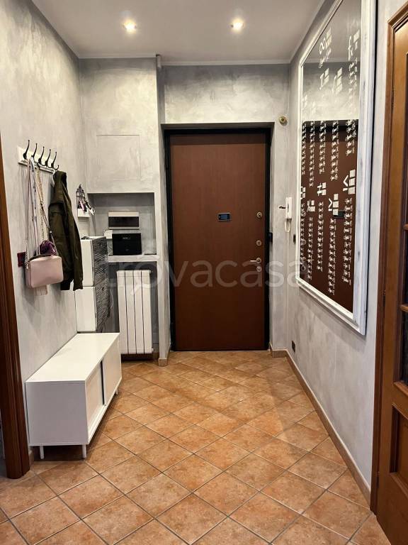 appartamento in vendita a Torino in zona Borgata Vittoria
