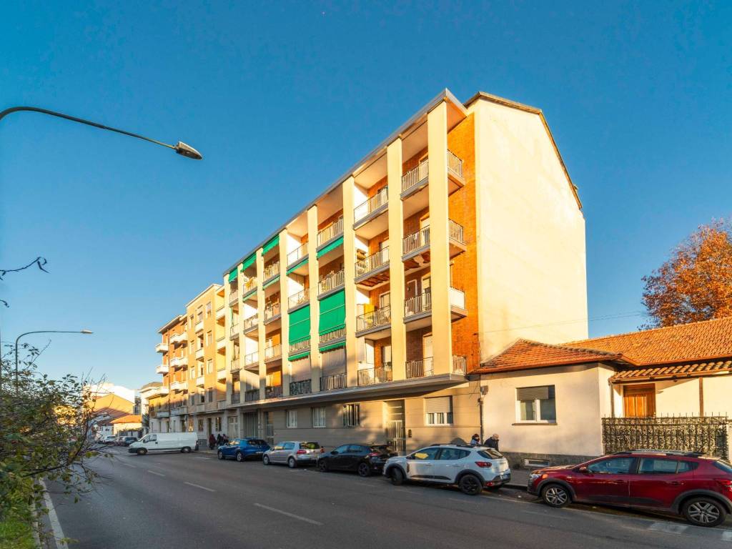 appartamento in vendita a Torino in zona Parella