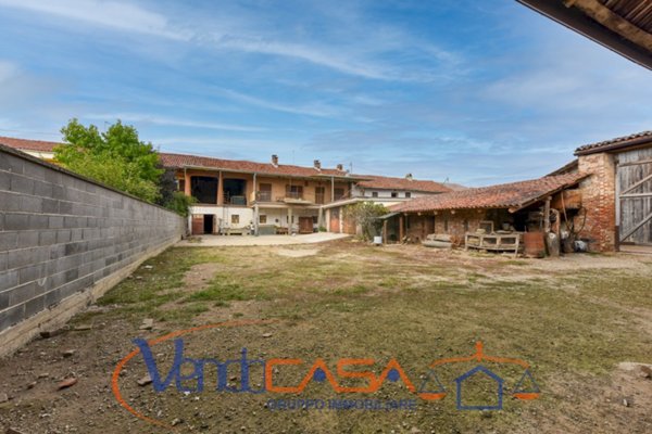 casale in vendita a Torino