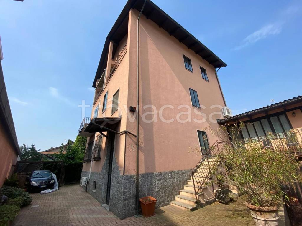 appartamento in vendita a Torino in zona Mirafiori Sud