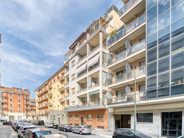 appartamento in vendita a Torino in zona Lingotto