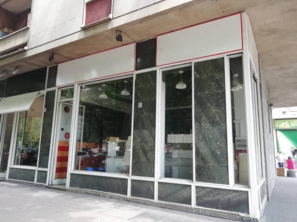 negozio in vendita a Torino in zona Santa Rita
