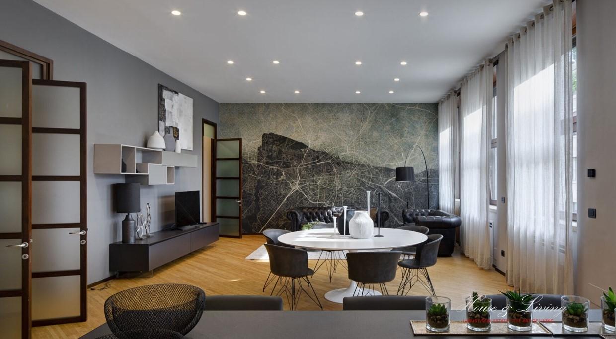 esavano in vendita a Torino in zona Centro Storico