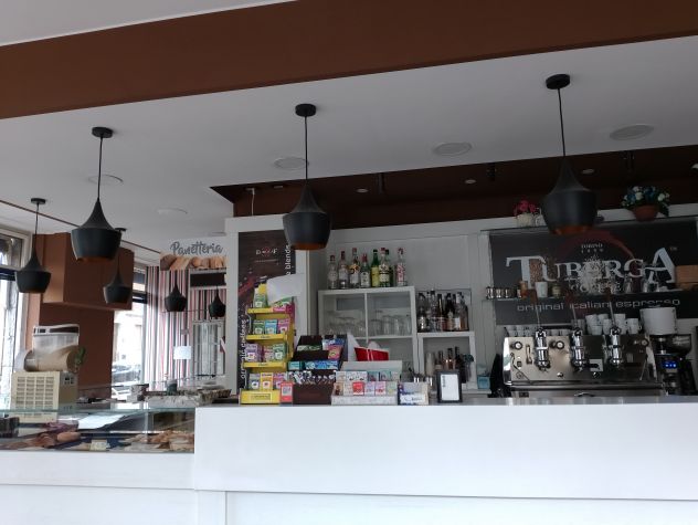 negozio in vendita a Torino in zona Vallette