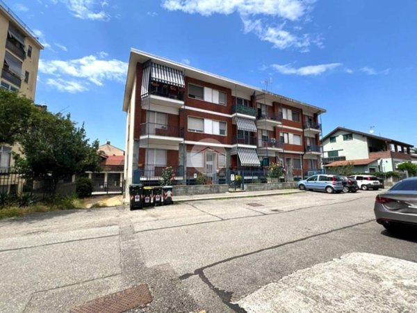 appartamento in vendita a Torino in zona Barca
