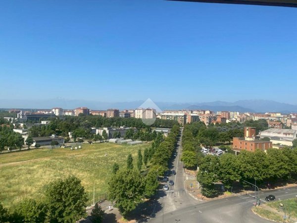 appartamento in vendita a Torino in zona Lingotto