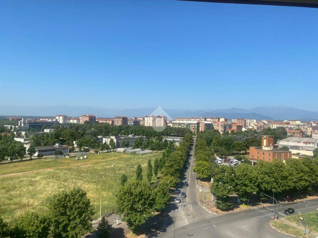 appartamento in vendita a Torino in zona Lingotto