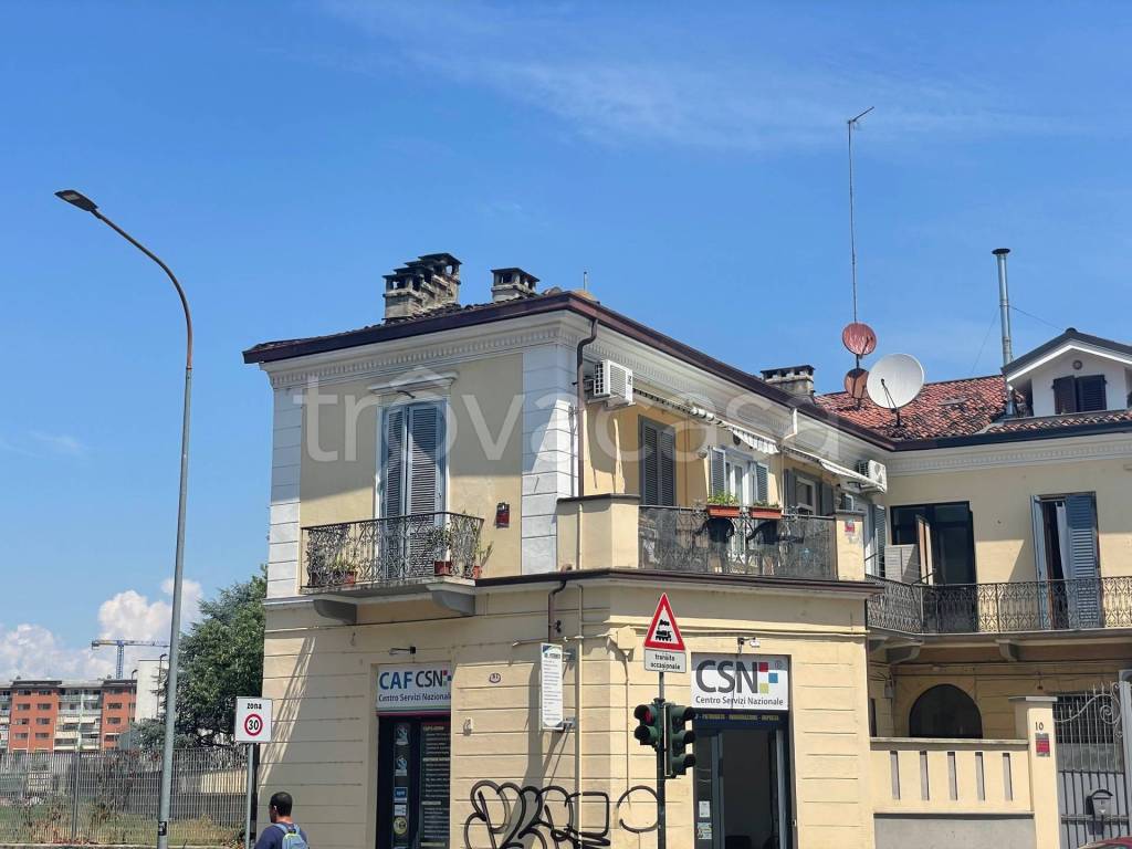 appartamento in vendita a Torino in zona Aurora