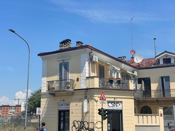 appartamento in vendita a Torino in zona Aurora