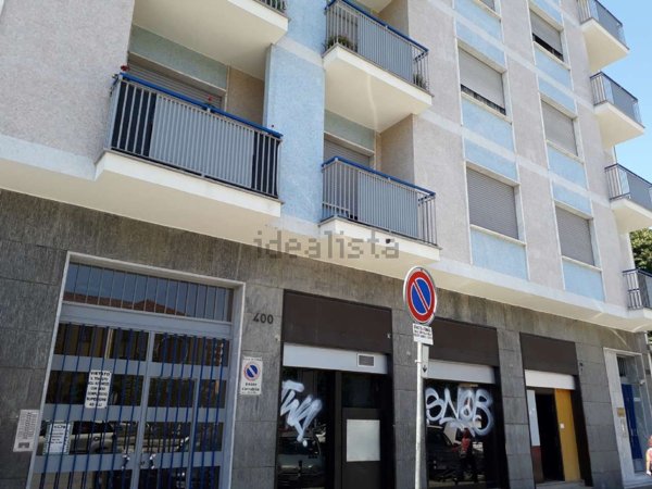 negozio in vendita a Torino in zona Lingotto