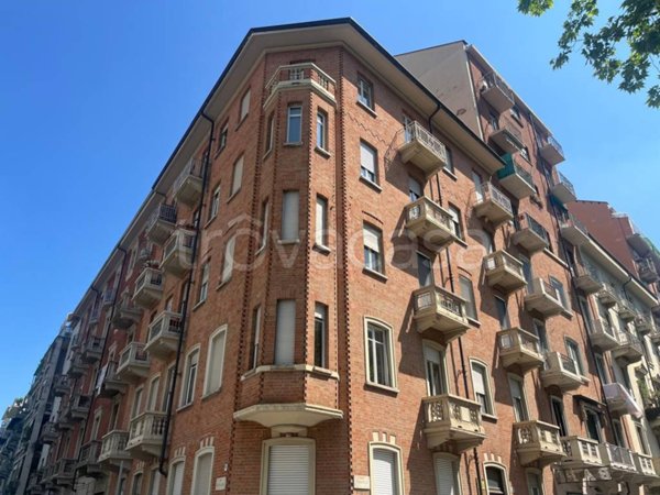 appartamento in vendita a Torino in zona Parella