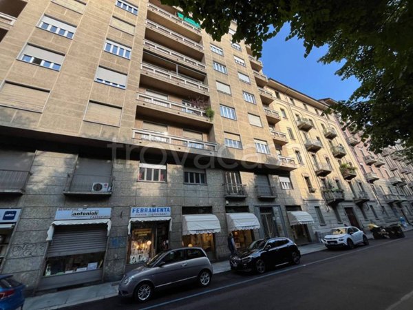 appartamento in vendita a Torino in zona Cit Turin
