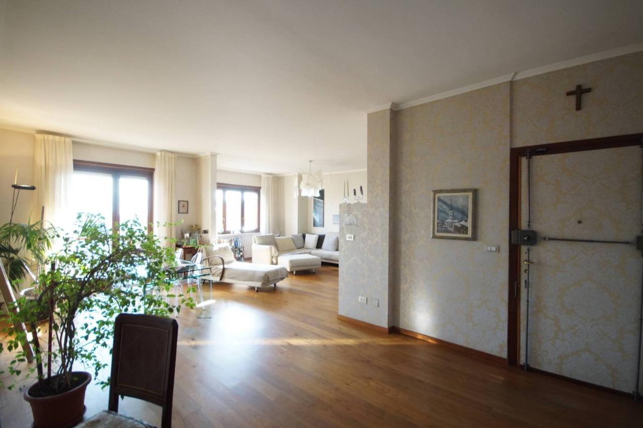 appartamento in vendita a Torino in zona Mirafiori Nord