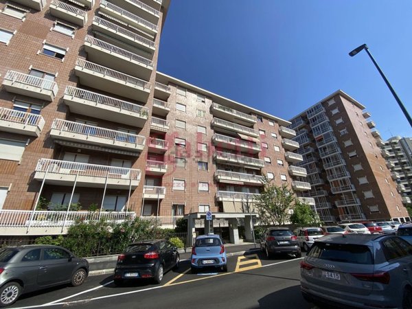 appartamento in vendita a Torino in zona Pozzo Strada