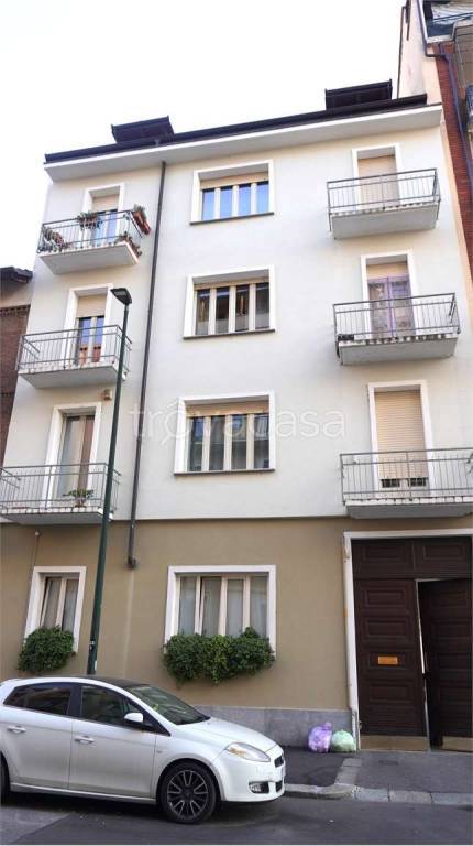 appartamento in vendita a Torino in zona Borgo San Paolo