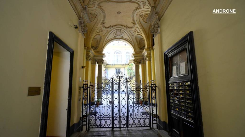 appartamento in vendita a Torino in zona Centro Storico