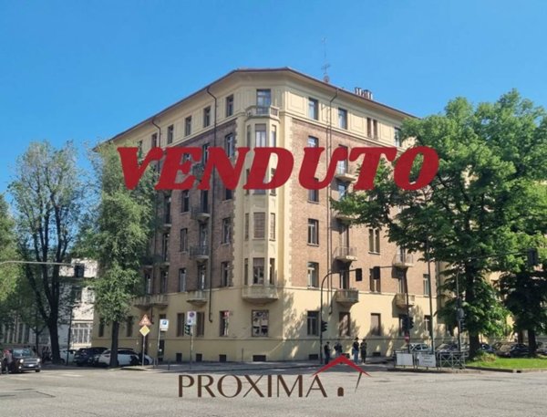 appartamento in vendita a Torino in zona San Salvario