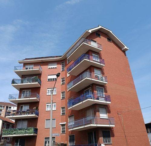 appartamento in vendita a Torino in zona Lucento