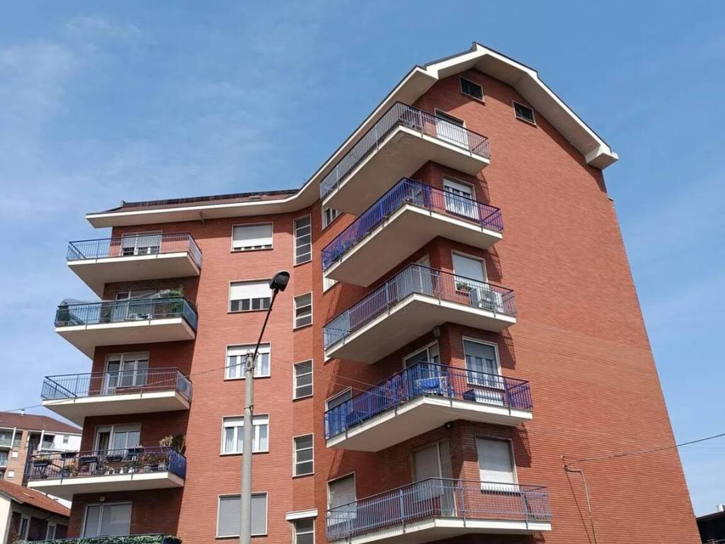 appartamento in vendita a Torino in zona Lucento