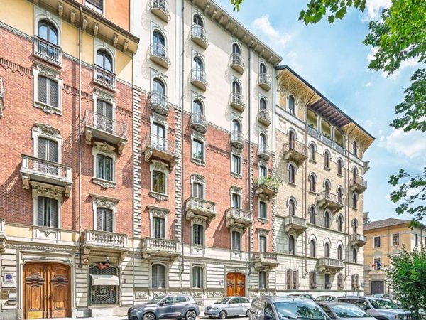 appartamento in vendita a Torino in zona Crocetta