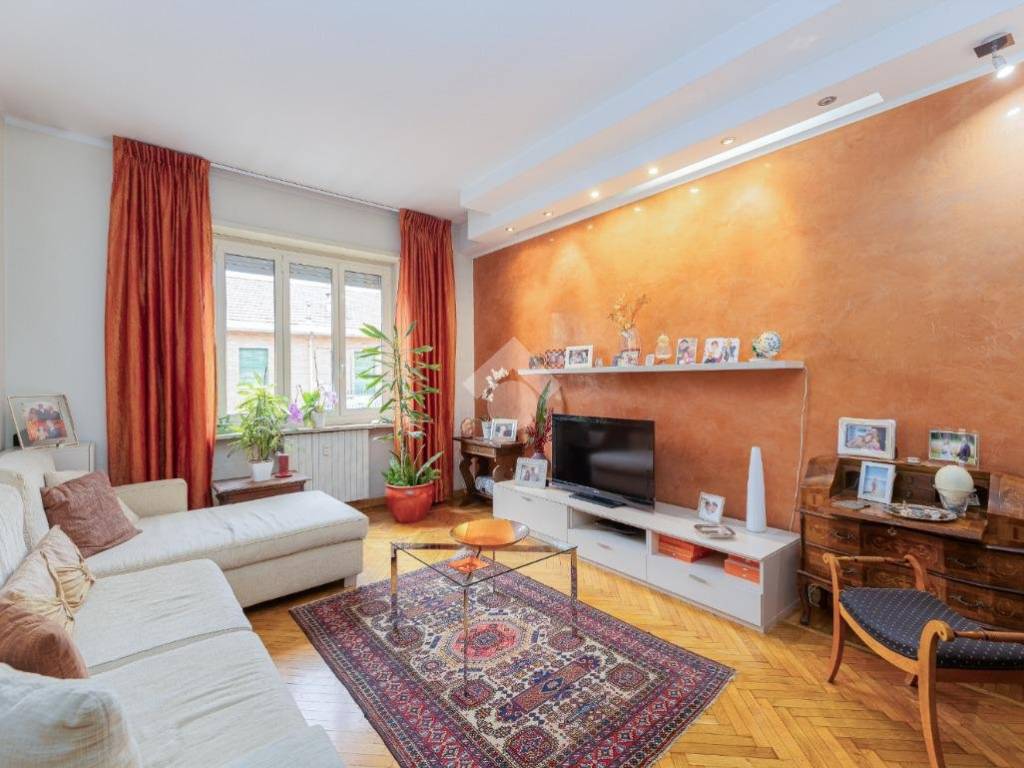 appartamento in vendita a Torino in zona Santa Rita