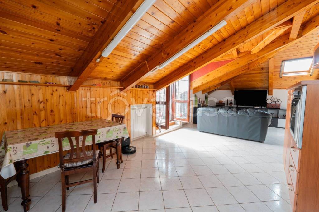 appartamento in vendita a Torino in zona Mirafiori Sud