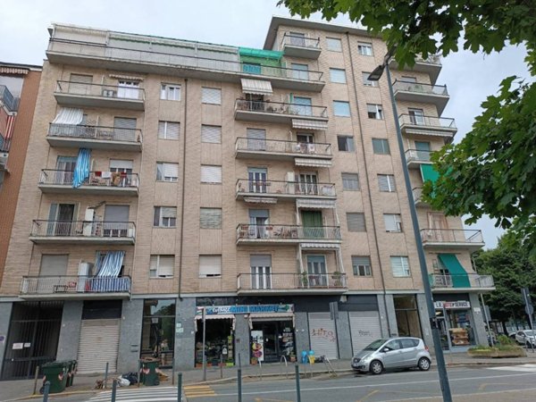 appartamento in vendita a Torino in zona Barca