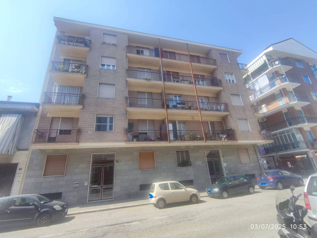 appartamento in vendita a Torino in zona Vallette