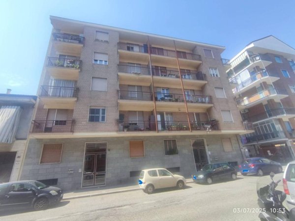 appartamento in vendita a Torino in zona Vallette
