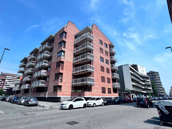 appartamento in vendita a Torino in zona Mirafiori Nord