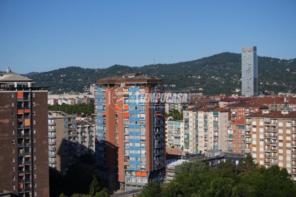 appartamento in vendita a Torino in zona Mirafiori Sud